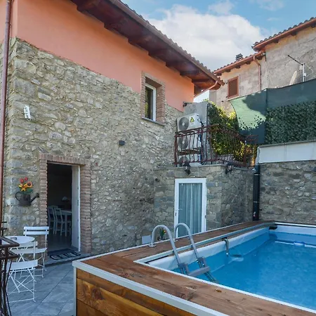 Pet Friendly In Loc Rontano * Sassi